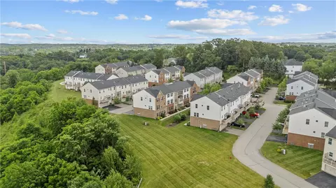 View/Area - 2804 Pointe View Dr, Mars, PA 16046 photo 5 of 6