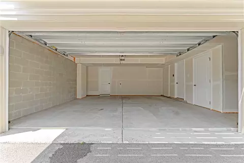 Exterior - 2804 Pointe View Dr, Mars, PA 16046 photo 2 of 4