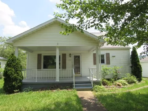 230 Woodstock Ave, Hopwood, PA 15445