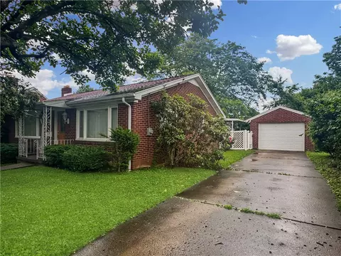 7 E Sheridan Ave, New Castle, PA 16105