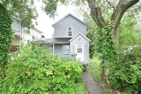 420 Tanner St, Sharon, PA 16146