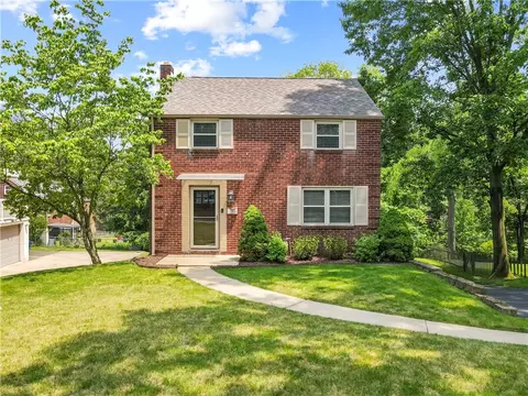 509 Penn Vista Dr, Pittsburgh, PA 15235