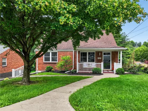 35 Meadowbrook Ave, Greensburg, PA 15601