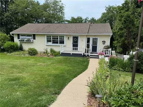 169 Orchard Dr, Beaver, PA 15009