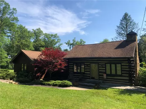 102 Lafayette Trl, Chalkhill, PA 15470