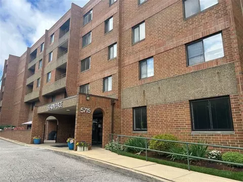 5715 Beacon St #511, Pittsburgh, PA 15217