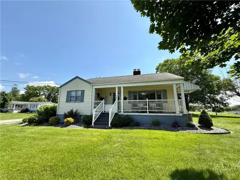 141 Carmichaels St, Rices Landing, PA 15357