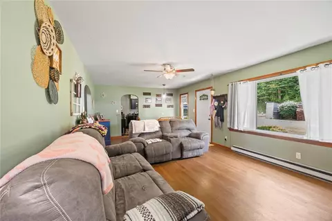 2180 Dime Rd, Vandergrift, PA 15690 photo 3