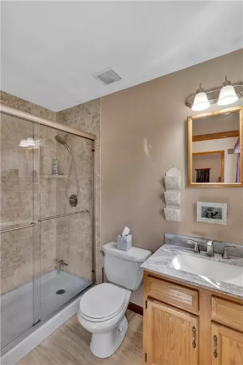 Bath - 116 Rizzi Dr, Irwin, PA 15642 photo 3 of 4