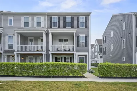 2123 Westcott Ln, Bridgeville, PA 15017