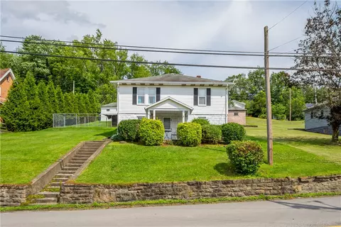 109 Beallsville Rd, Bentleyville, PA 15314