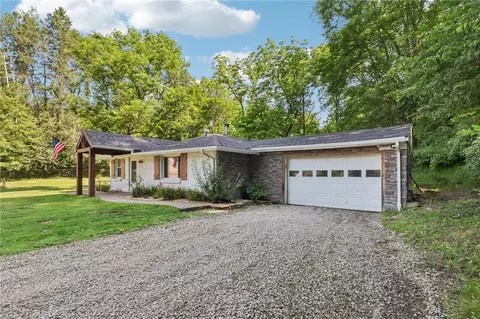 476 Trees Mills Rd, Greensburg, PA 15601