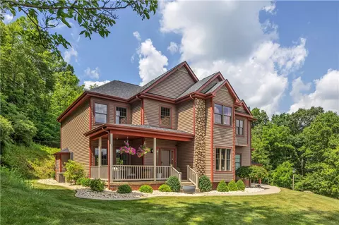245 Shaw Ct, New Alexandria, PA 15670