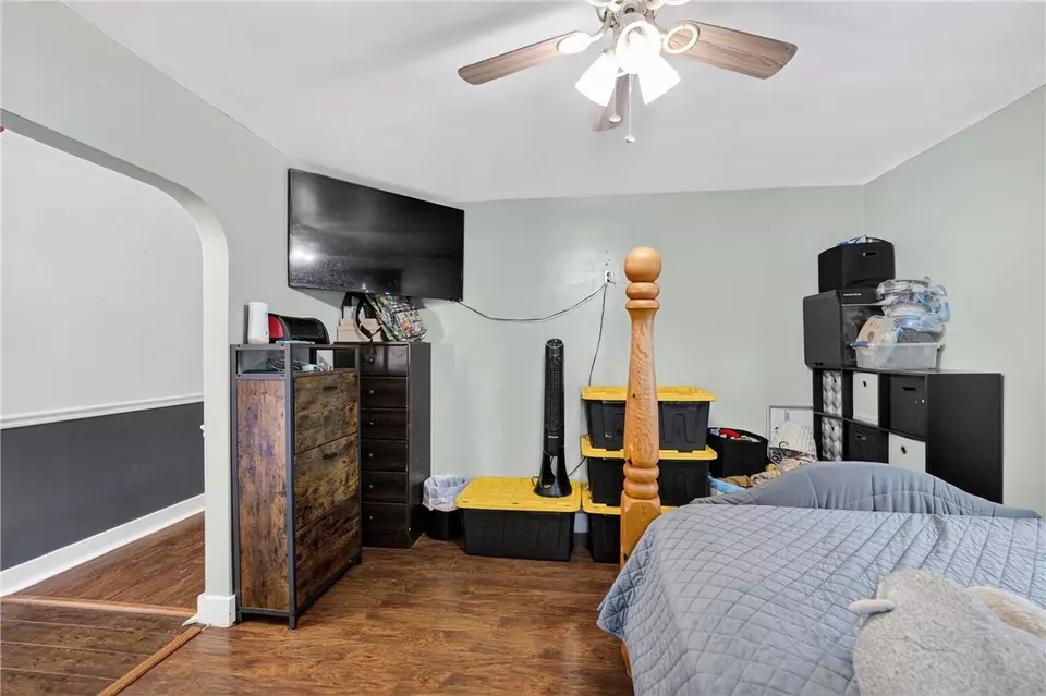 Bedroom - 3879 Pittsburgh Rd, Perryopolis, PA 15473 photo 2 of 7