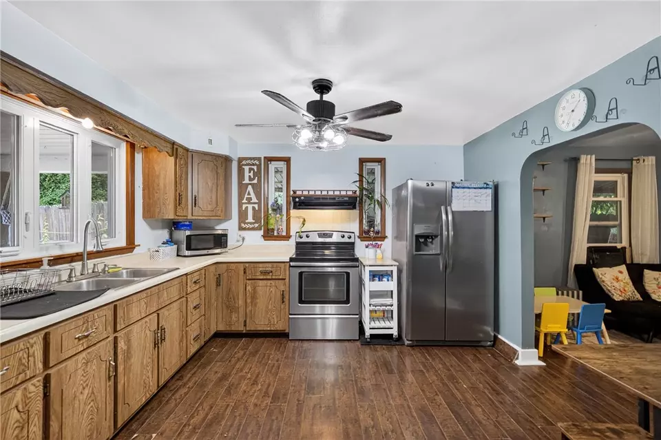 Kitchen - 3879 Pittsburgh Rd, Perryopolis, PA 15473 photo 1 of 3