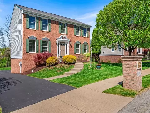 2707 Country Club Dr, Pittsburgh, PA 15205