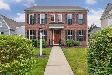 900 Thorn St, Sewickley, PA 15143