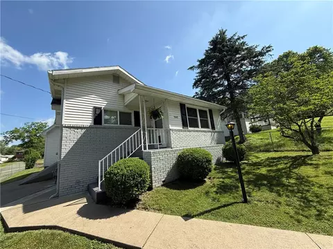 1045 10th St, Waynesburg, PA 15370
