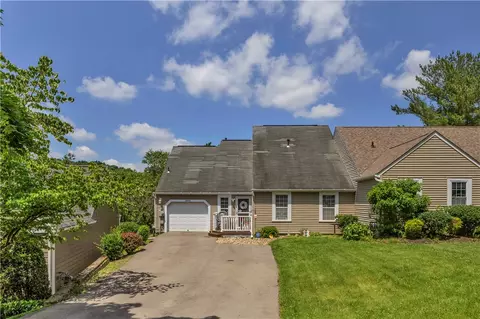 2586 Grouse Rdg #B, Wexford, PA 15090
