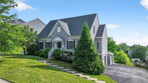 1504 Lombard Cir, Washington, PA 15301