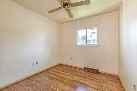 14080 Easy St, Irwin, PA 15642 photo 11