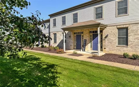 2426 Rochester Rd #C, Sewickley, PA 15143