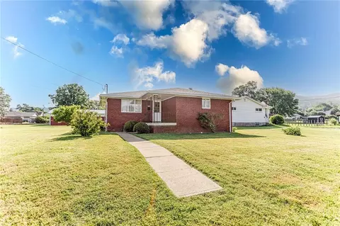 1623 Hyndman St, Connellsville, PA 15425
