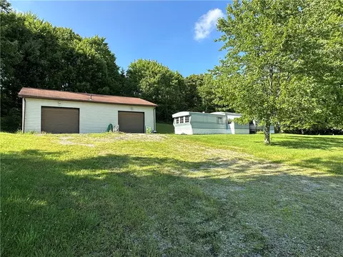 140 Shady Tree Ln, Butler, PA 16001