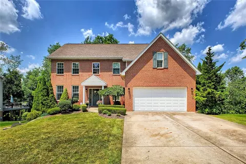 6830 Stephanie Ct, Delmont, PA 15626