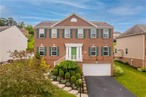 6412 Interlaken Dr, Mcdonald, PA 15057