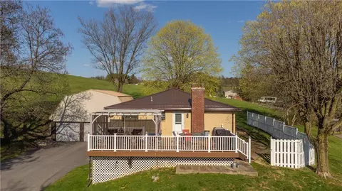6096 Kemerer Hollow Rd, Export, PA 15632