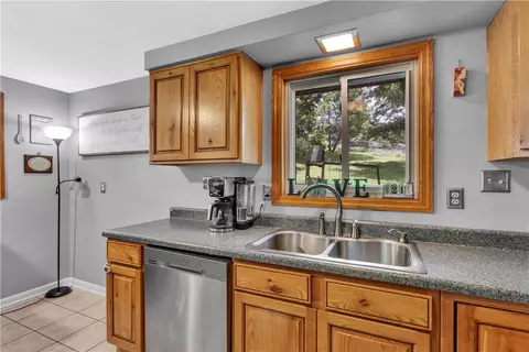 391 Wendel Rd, Irwin, PA 15642 photo 13