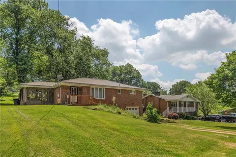 391 Wendel Rd, Irwin, PA 15642 photo 2