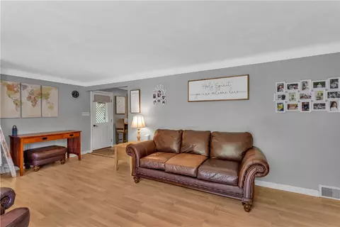 391 Wendel Rd, Irwin, PA 15642 photo 7