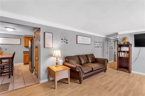 391 Wendel Rd, Irwin, PA 15642 photo 4