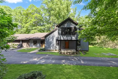 485 Frankfort Rd, Monaca, PA 15061