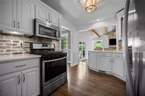 Kitchen - 108 Heather Dr, Monaca, PA 15061 photo 2 of 6