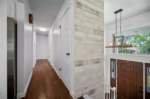 Entry Way - 108 Heather Dr, Monaca, PA 15061 photo 2 of 2