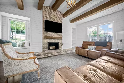 Living - 108 Heather Dr, Monaca, PA 15061 photo 6 of 9