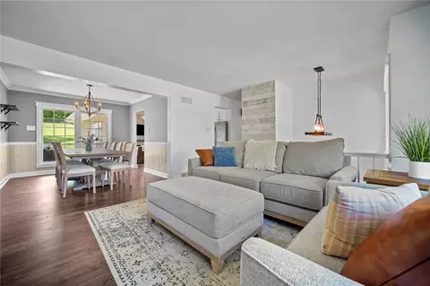 Living - 108 Heather Dr, Monaca, PA 15061 photo 3 of 9