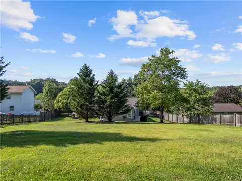 Exterior - 108 Heather Dr, Monaca, PA 15061 photo 3 of 3