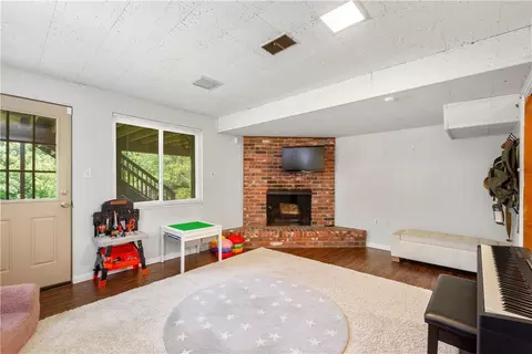 144 Warwick Dr, Pittsburgh, PA 15241 photo 30