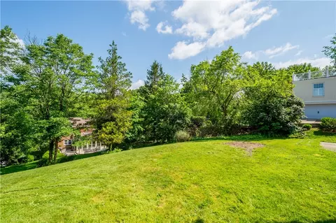 144 Warwick Dr, Pittsburgh, PA 15241 photo 42