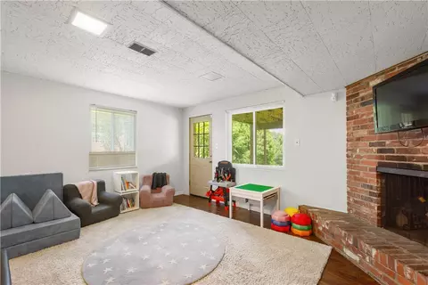144 Warwick Dr, Pittsburgh, PA 15241 photo 32