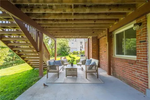 144 Warwick Dr, Pittsburgh, PA 15241 photo 36