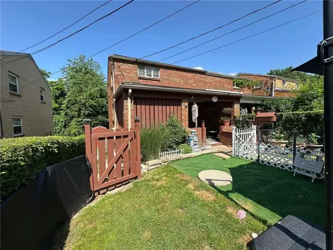 308 Anthon Dr, Pittsburgh, PA 15235