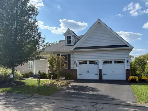 261 Patriot Ln, Freedom, PA 15042