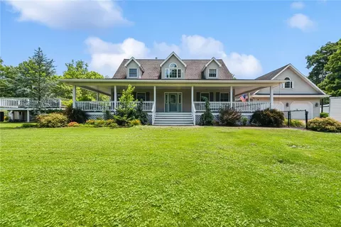 409 Park Rd, Scottdale, PA 15683