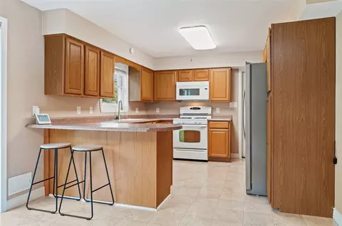 6014 Calisti Dr, Export, PA 15632 photo 6
