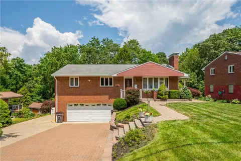 404 Clair Dr, Pittsburgh, PA 15241